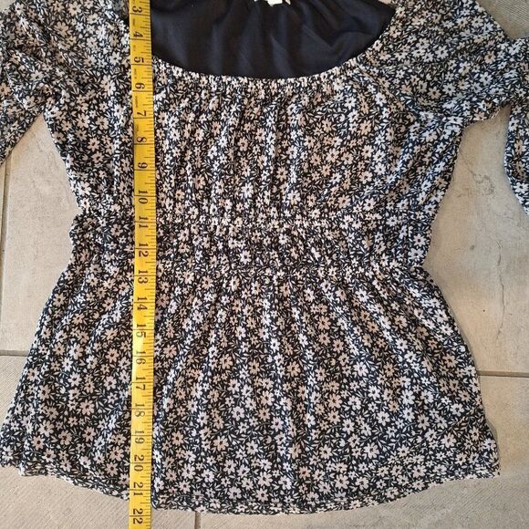 Mason & Belle Lace Blouse size S - Picture 5 of 7